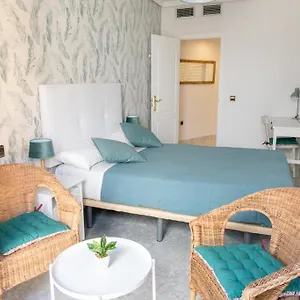 https://precioso-apartamento-en-el-casco-historico.es-andalucia.com